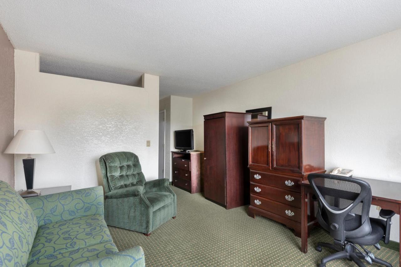 Econo Lodge แคนนาโปลิส ภายนอก รูปภาพ