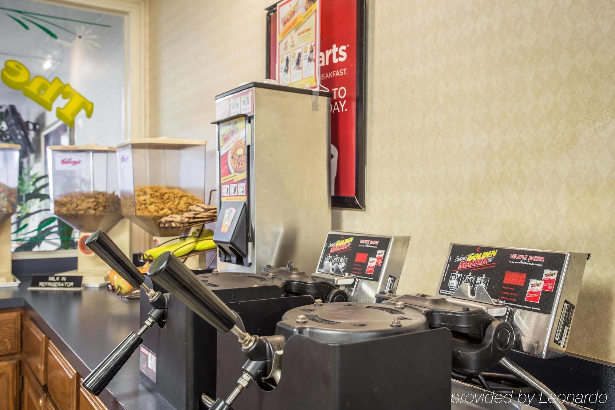 Econo Lodge แคนนาโปลิส ภายนอก รูปภาพ